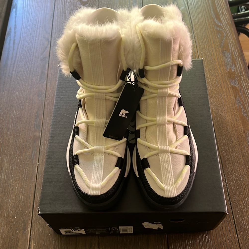 Sorel Ona boots
